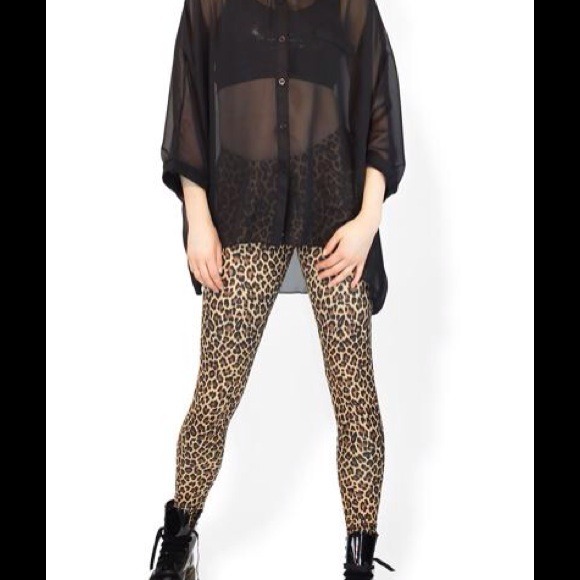 Leopard print leggings