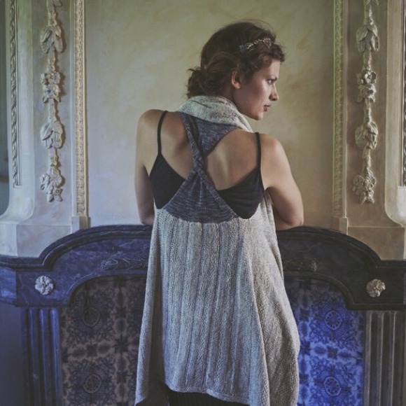 Twist Back Sweater Vest