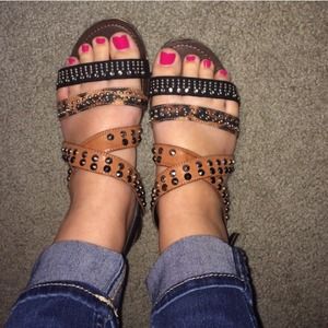 ⭐️️️FLASH SALE⭐️Strappy sandals