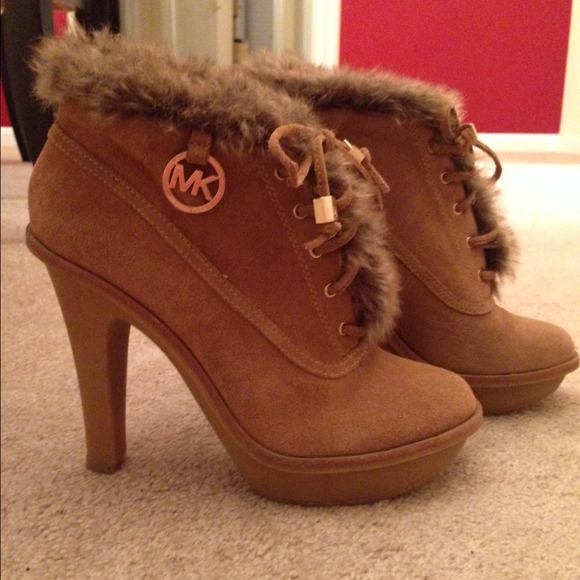 ** SOLD** Michael Kors Boots