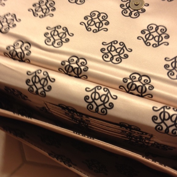 Jessica Simpson Cross Body Bag - Picture 3 of 4