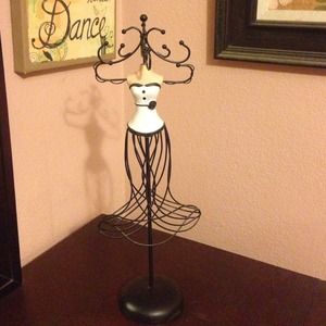 Necklace holder! (Price reduce)