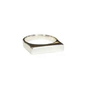 The Petite Flat Top Ring