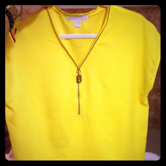 *SOLD on M** Michael Kors Shirt