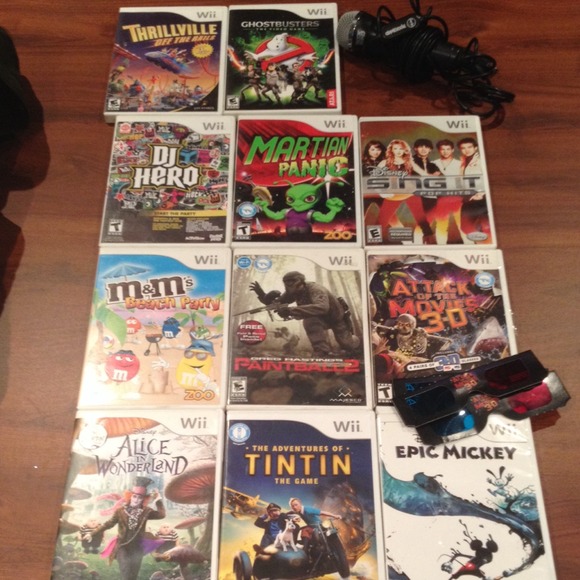 10 Wii Games and Microphone