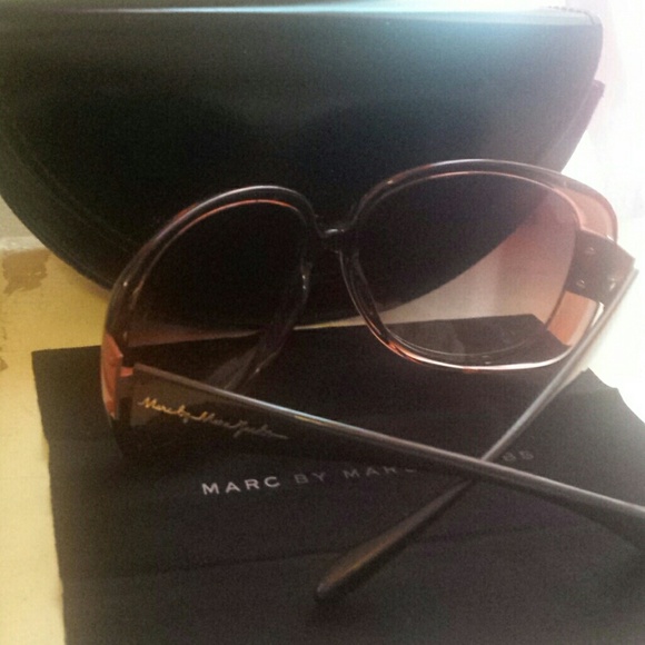 Marc Jacobs sunglasses authentic