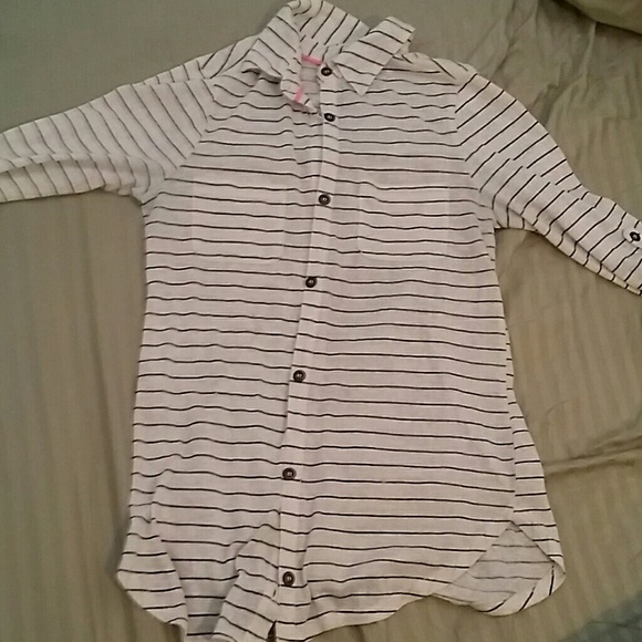 Great dressy shirt!
