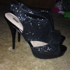 Black glitter open toe pumps size 10