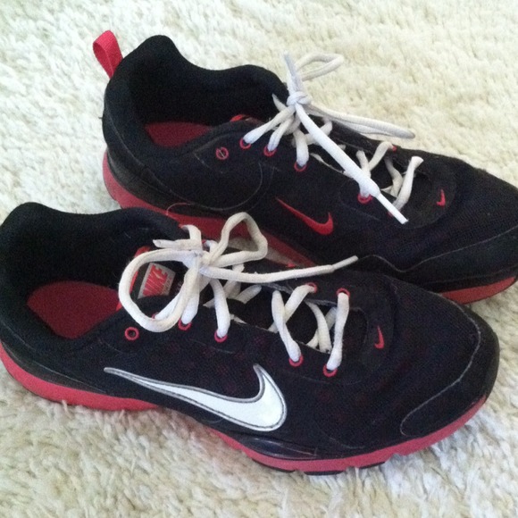 Size 9 Nike Sneakers