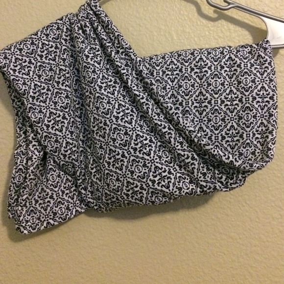 Patterned pants