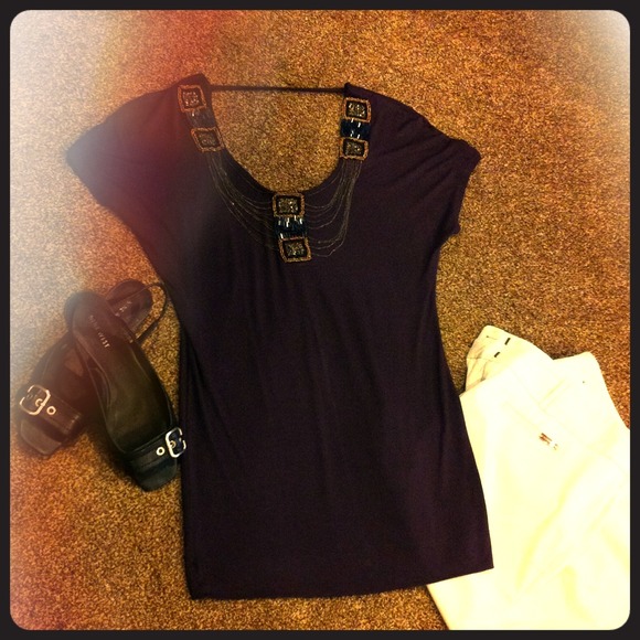 Wine with jeweled neckline tunic