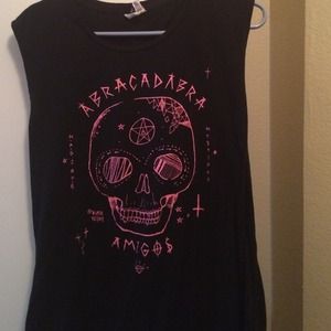 2 Tank Tops