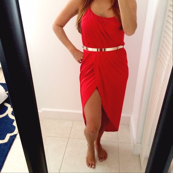 SOLD in Bundle ❌ Pleated Beach Maxi Dress - Picture 2 of 2