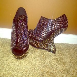 dollhouse heel-less shoes.