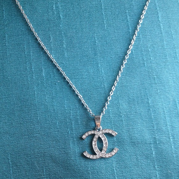 Silver CHANEL necklace