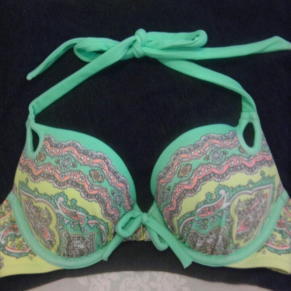 Victoria's Secret ADD-2-CUPS