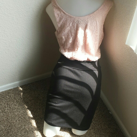 Dress - Picture 3 of 4