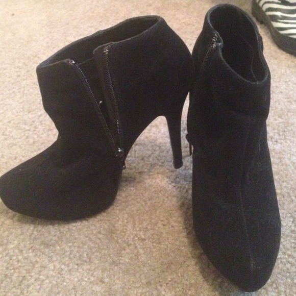 Black Ankle Boots