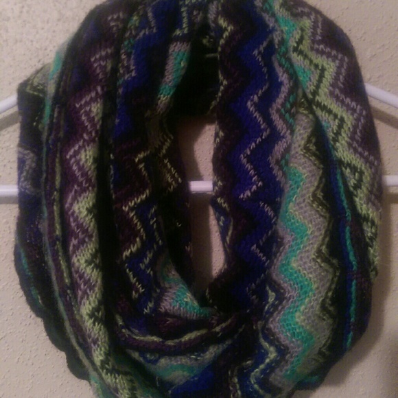 Infinity scarf - Picture 2 of 4