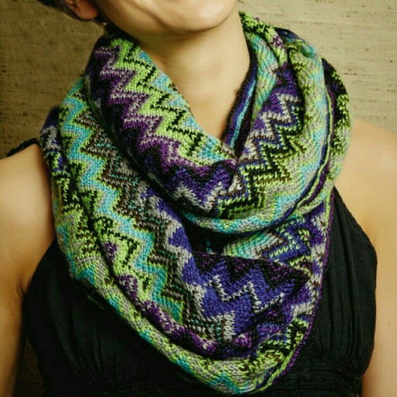 Infinity scarf - Picture 4 of 4