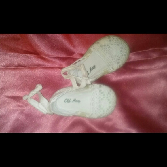 Infant shoes - Picture 3 of 3