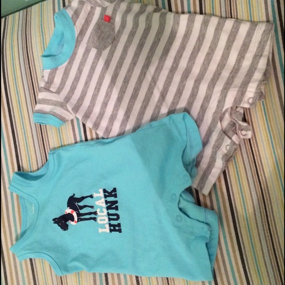 2 baby onesie