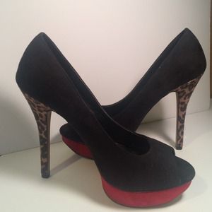 Brand new red and cheetah high heel