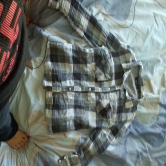 Flannel plaid button up