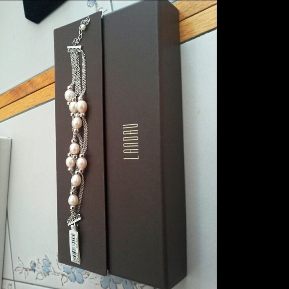 South Sea Pearl Bracelet set in Sterling Silver