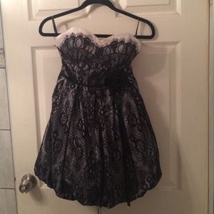 Bebe dress