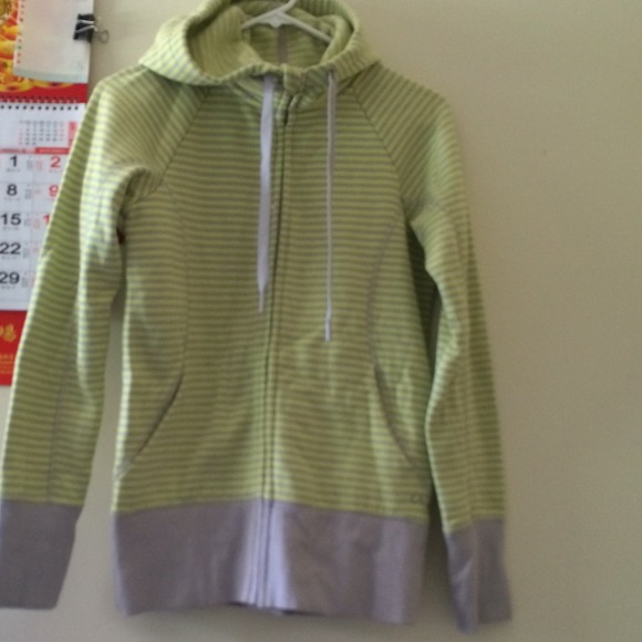 New without tag GAP sport hoodies