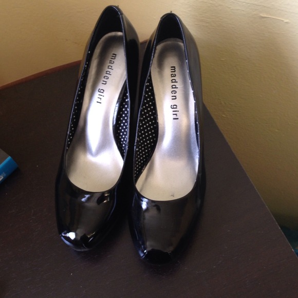 Madden Girl "Getta" Black Patent Pumps