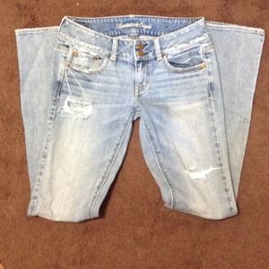 American eagle light wash jeans