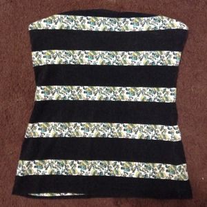 Floral print strapless shirt