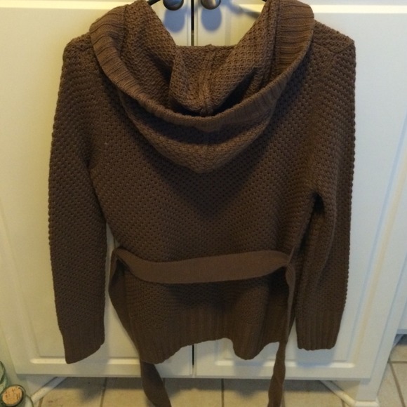 Brown wrap sweater w belt - Picture 3 of 4