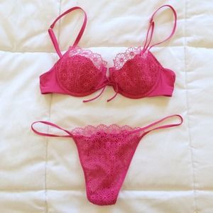 Victoria's Secret Very Sexy bra and thong set 34A