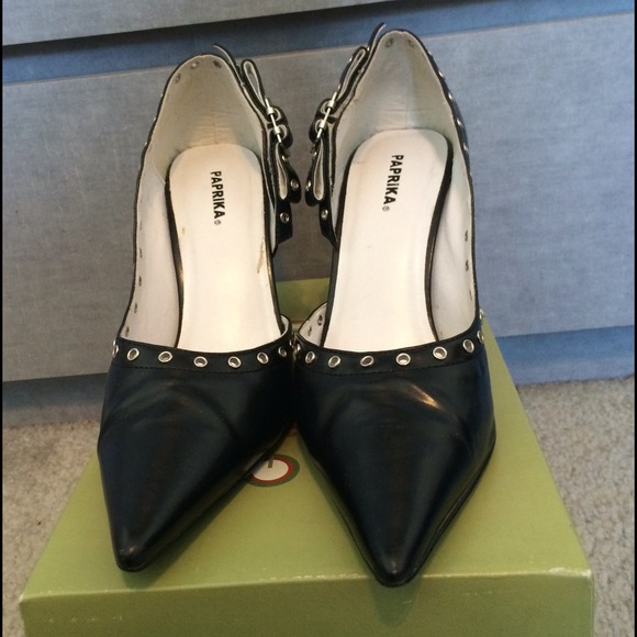 Shoes - Black stilettos