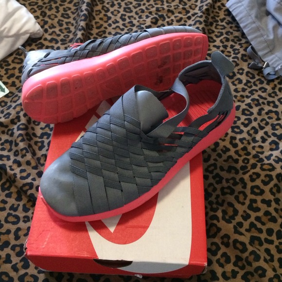 Nike rosherun woven 2.0. ‼️‼️ authentic ‼️‼️