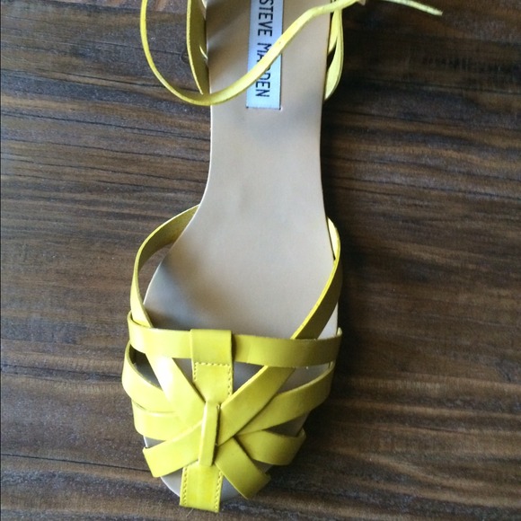 Steve Madden Neon Yellow Flats