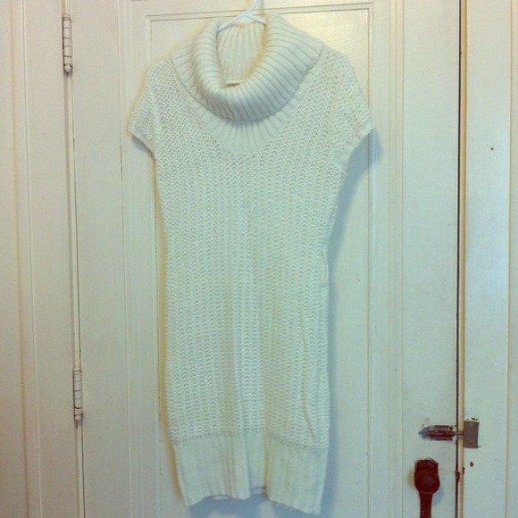White Knit Dress with Oversize Collar