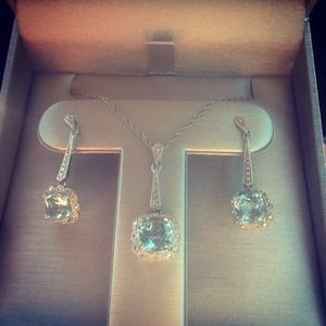 Diamond set from Zales!