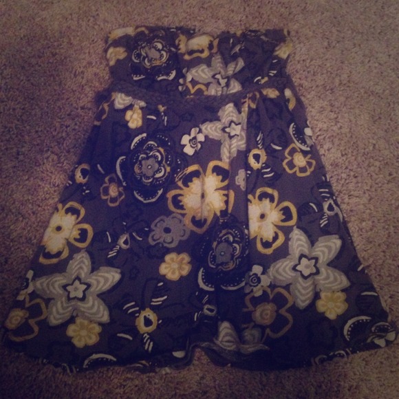 Strapless floral design shirt