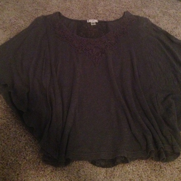 Dark grey shirt with over size sleeves