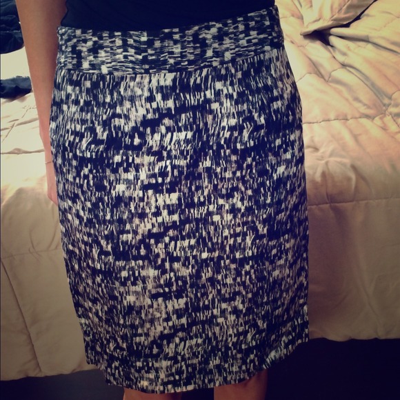 Banana Republic printed skirt