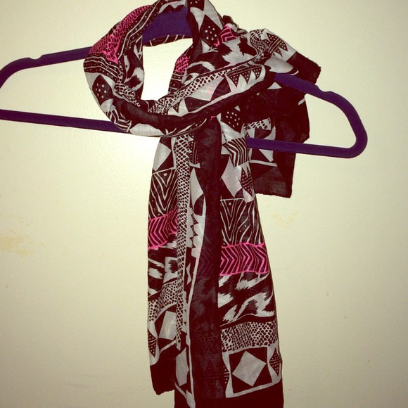Forever 21 scarf 🍂