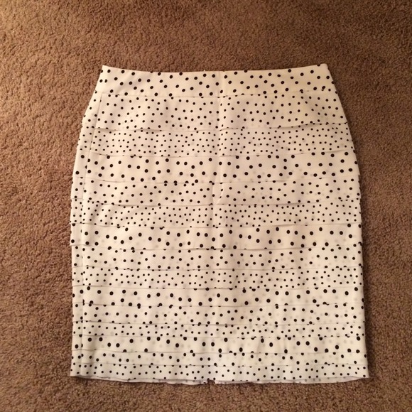 White House Black Market Pencil Skirt