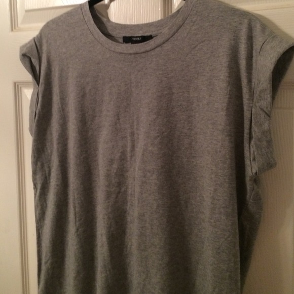 Basic Tee - Picture 2 of 2