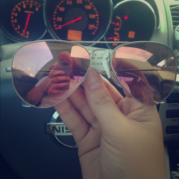 Pink tinted raybands