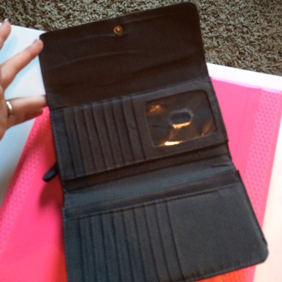 Wallet - Picture 2 of 3