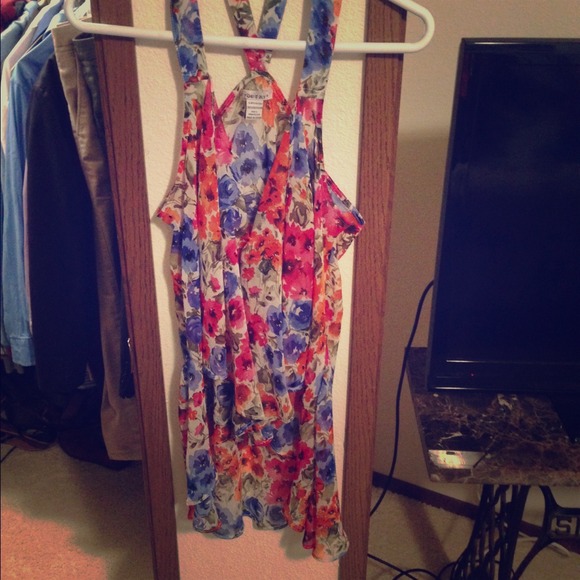 Flowy Flower Racerback - Picture 1 of 2